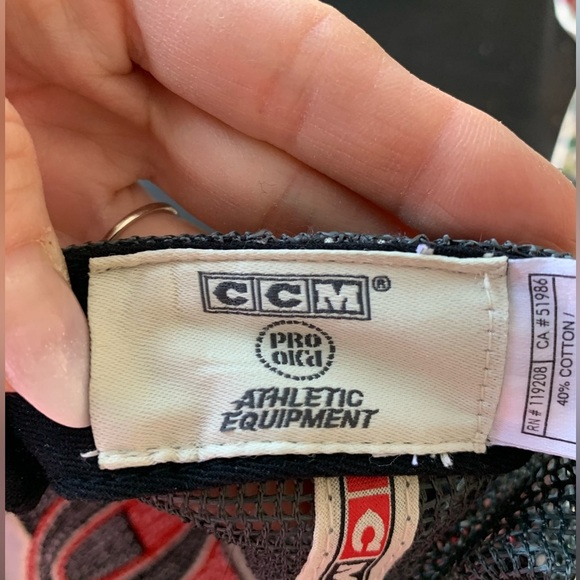 CCM Ottawa Senators Baseball Cap (Authentic) - Picture 5 of 8